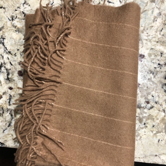 Camel wool scarf, hat, ear band main image 9